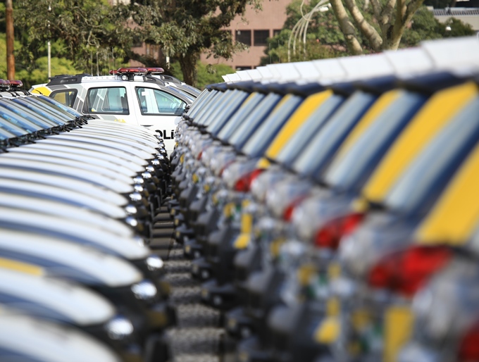 Veículos da Polícia Militar, que integram a frota estadual, cuja manutenção é responsabilidade do Departamento de Transporte Oficial (Deto). Foto: Wagner Araújo/Divulgação TCE-PR