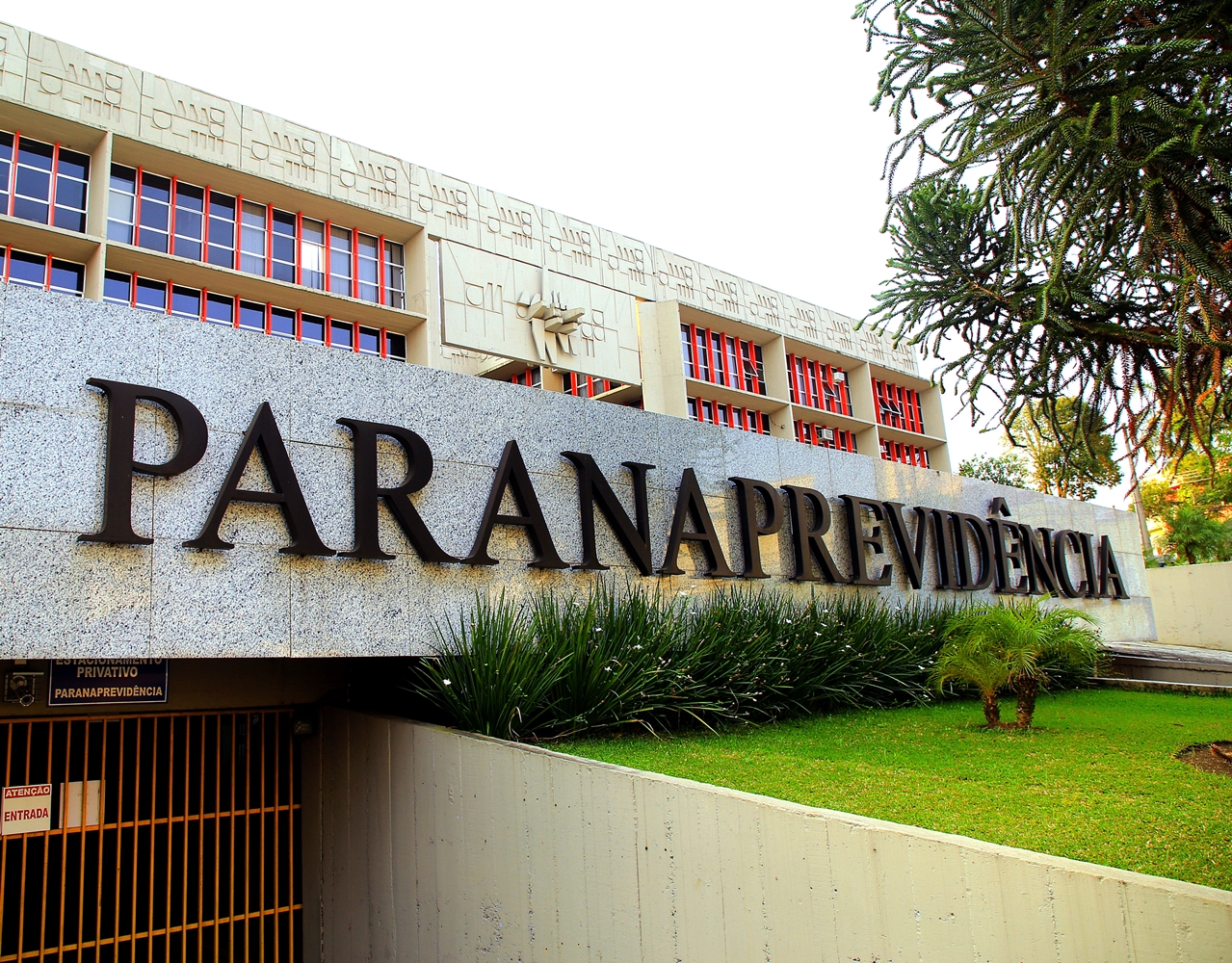 Sede do serviço social autônomo Paranaprevidência, em Curitiba. Foto: Wagner Araújo/Divulgação TCE-PR