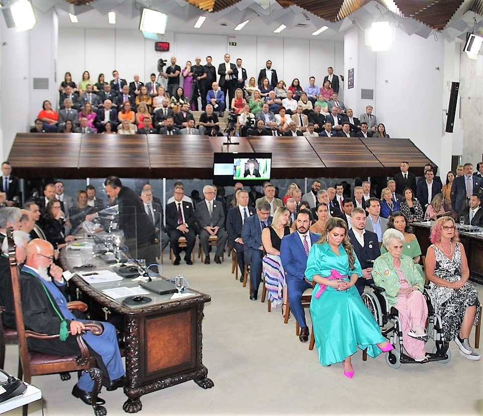 Solenidade de posse do conselheiro Fernando Guimarães no cargo de presidente do TCE-PR no biênio 2023-2024. Foto: Edilson Peruceli/Divulgação TCE-PR