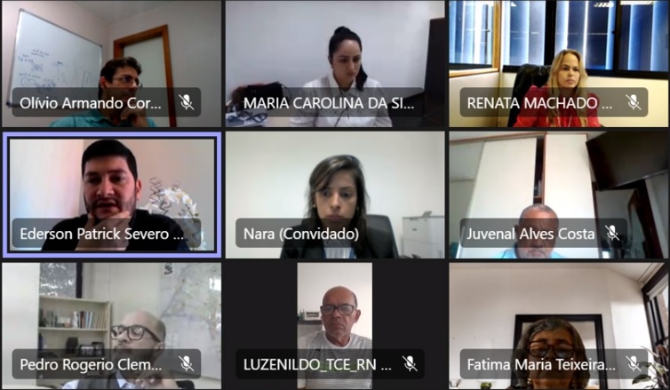 Participantes da terceira reunião da força-tarefa das Ouvidorias dos Tribunais de Contas brasileiros, realizada em 21 de outubro.