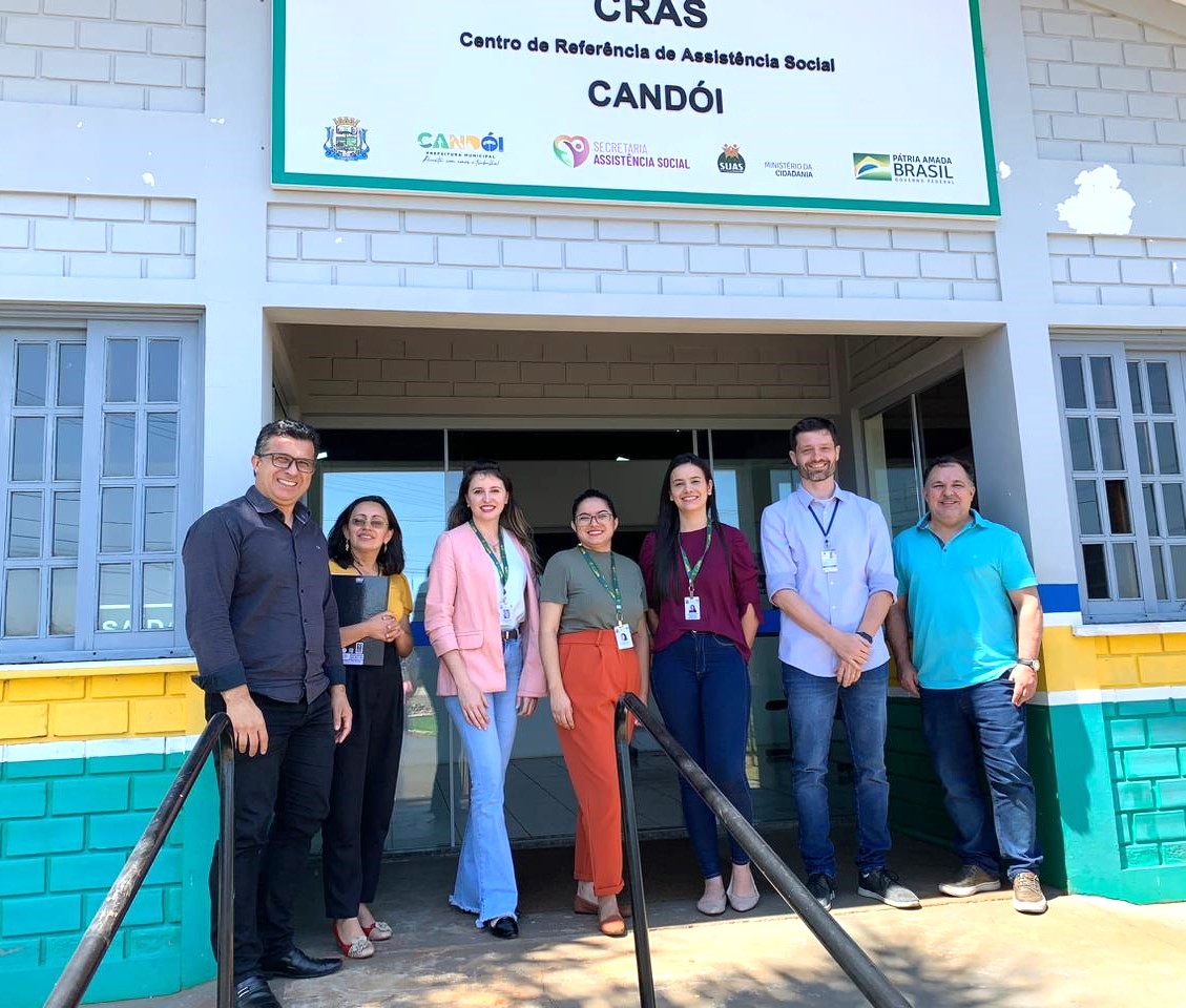 As equipes do TCE-PR e do Município de Candói, durante a realização de auditoria presencial na área da Assistência Social. Foto: TCE-PR/Divulgação