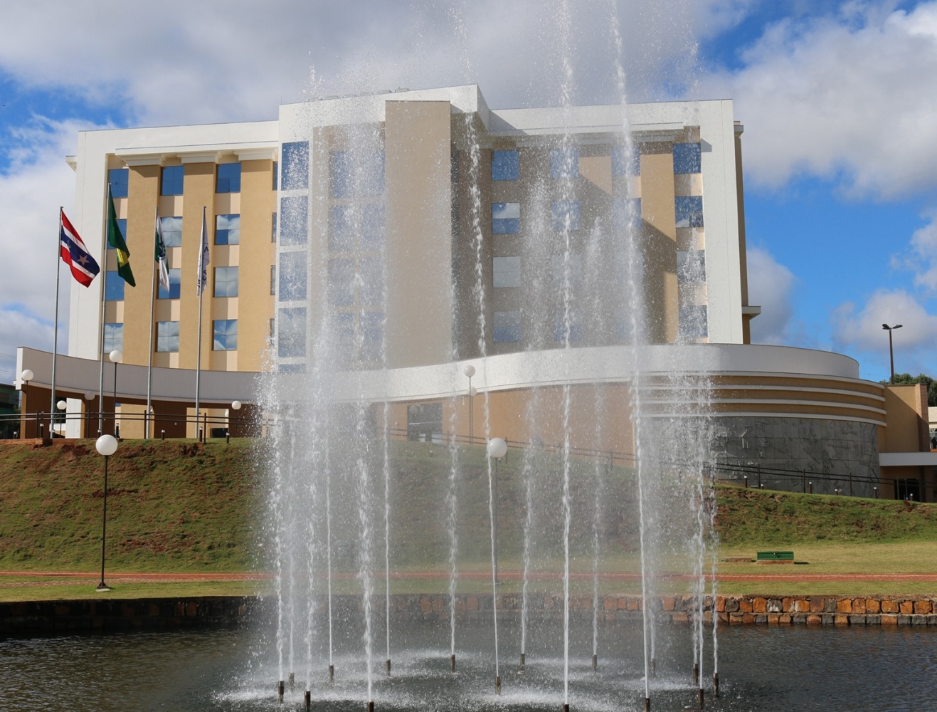 Prefeitura de Medianeira, município da região Oeste do Paraná. Foto: Divulgação