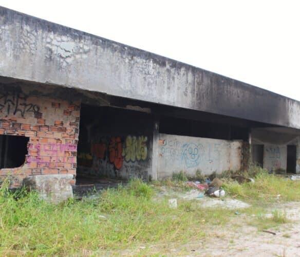Obras paralisadas do Centro da Juventude de Paranaguá, localizado na Vila dos Comerciários. Foto: Divulgação