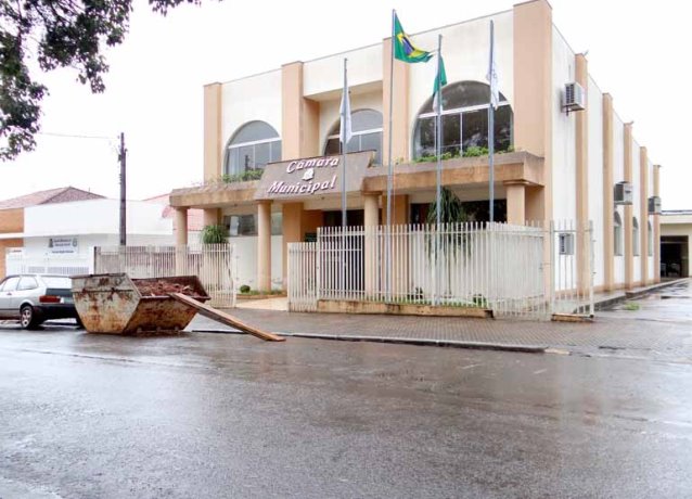 Câmara Municipal de Santo Antônio da Platina, município do Norte Pioneiro do Paraná. Foto: Divulgação