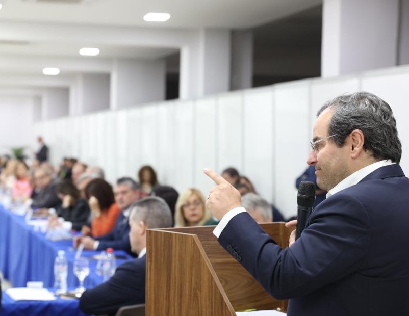Representando o presidente, conselheiro Fabio Camargo, o vice-presidente do TCE-PR, conselheiro Ivan Bonilha, participa da abertura do 3º Encontro da Associação de Entidades Oficiais de Controle Público do Mercosul (Asur), em Foz do Iguaçu. Foto: TCE-PR/Divulgação
