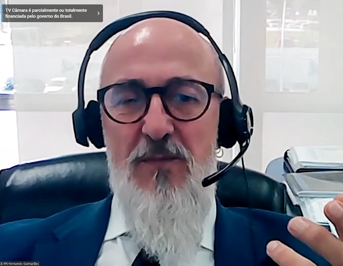 O presidente do TCE-PR, conselheiro Fernando Guimarães, fala sobre a fiscalização da aplicação dos recursos oriundos das transferências especiais, mais conhecidas como "emendas Pix",  em audiência pública da Comissão Mista de Orçamento da Câmara Federal. Imagem: Reprodução