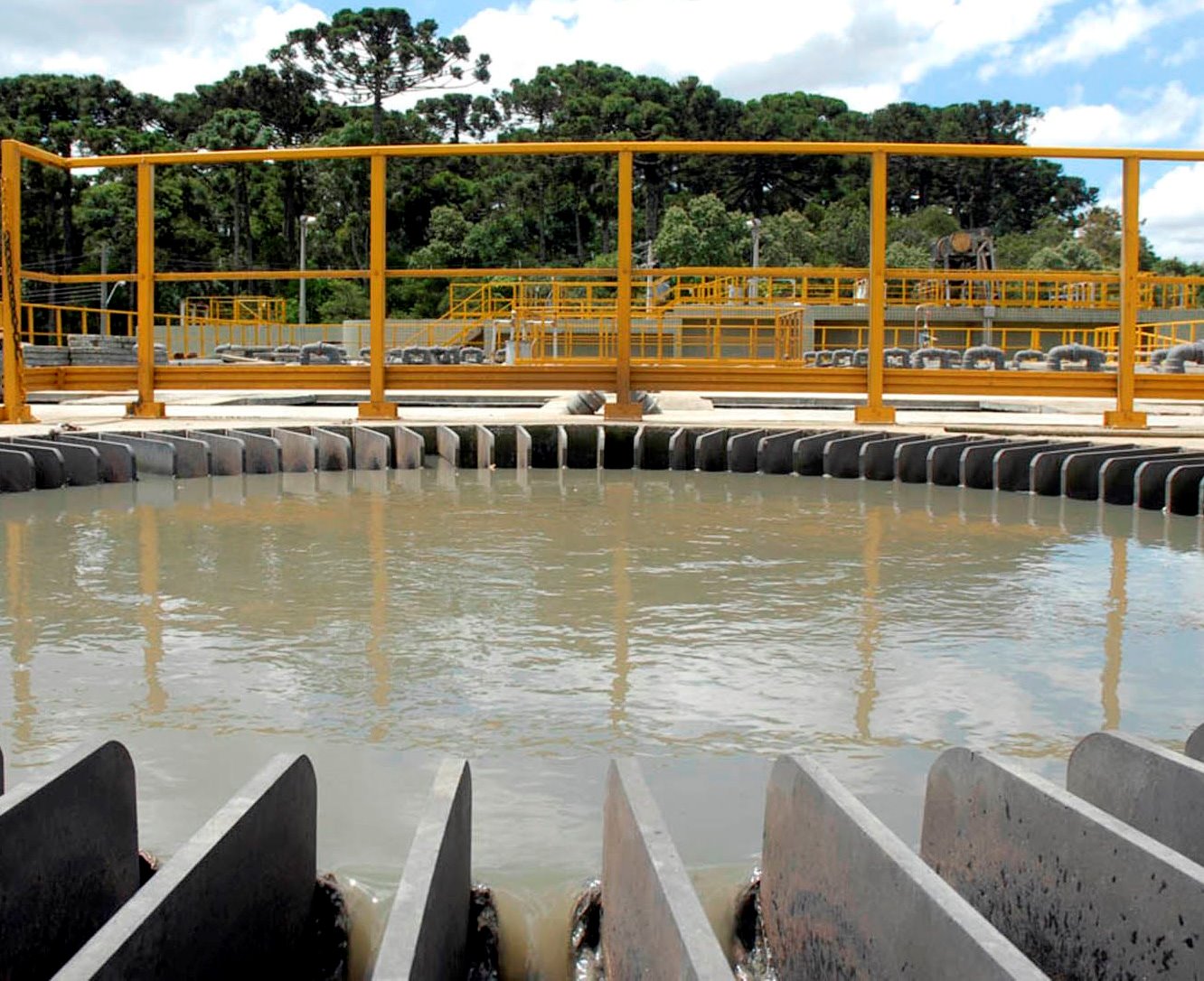 Estação de Tratamento de Esgoto da Sanepar Padilha Sul, localizada no Bairro Novo, em Curitiba. Foto: Sanepar/Divulgação