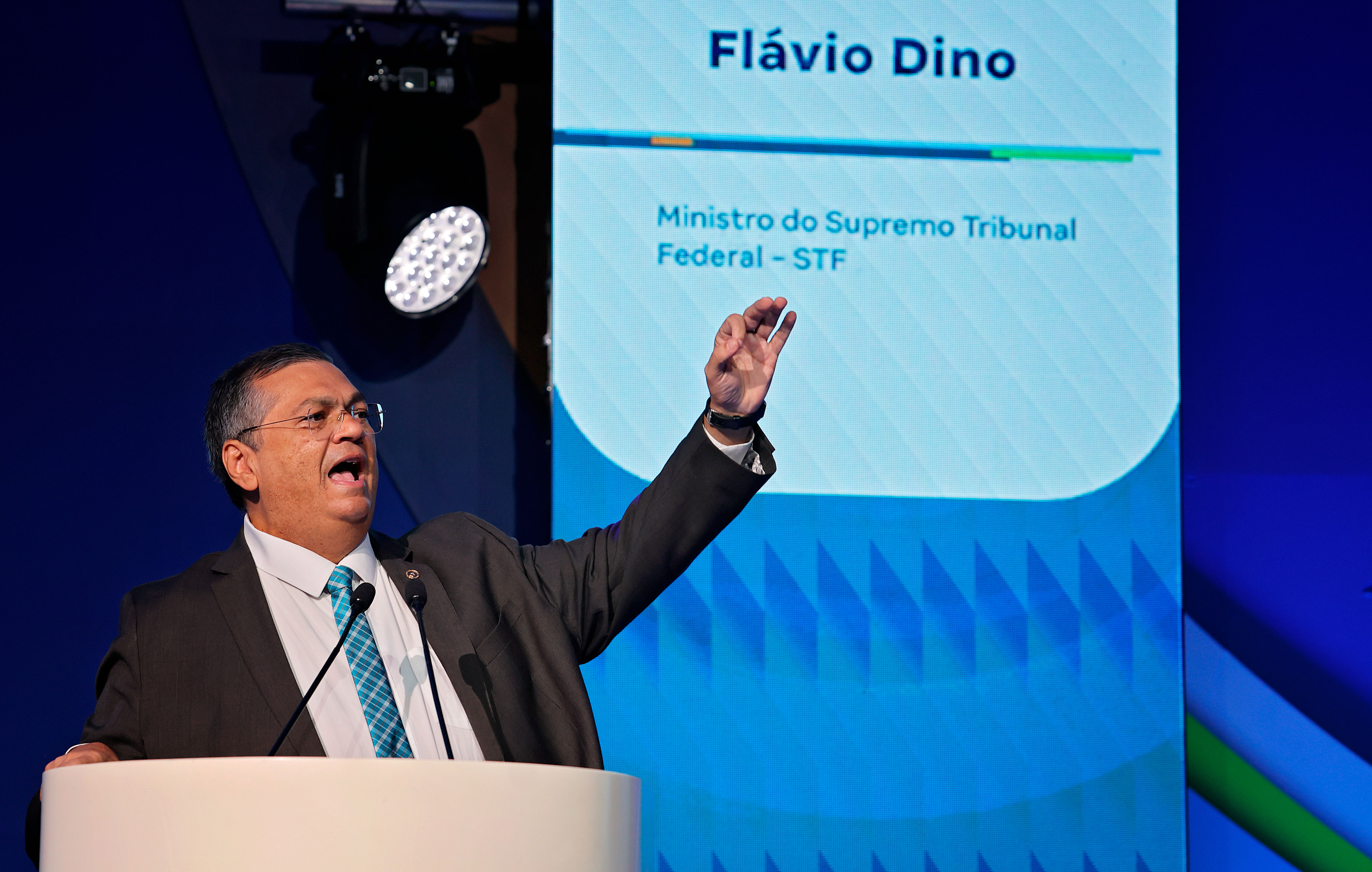 O ministro do Supremo Tribunal Federal (STF) Flávio Dino discursa na Conferência de Encerramento do IX Encontro Nacional dos Tribunais de Contas (ENTC), em Foz do Iguaçu, no dia 14 de novembro.