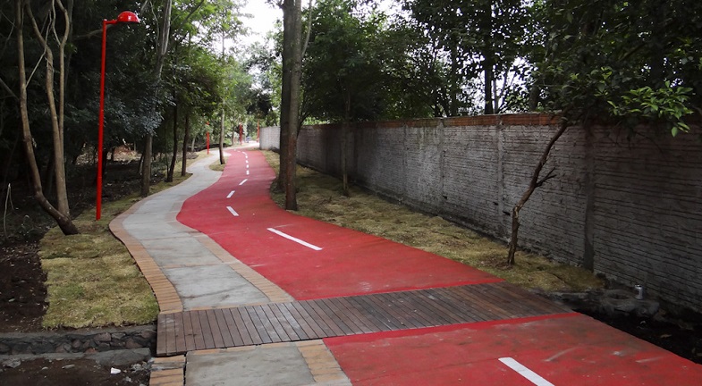 Obra do Parque Linear da Sanga Panambi, que integra o Plano de Desenvolvimento Ambiental de Toledo, financiado com recursos da Agência Francesa de Desenvolvimento.  Foto: Carlos Rodrigues/Divulgação