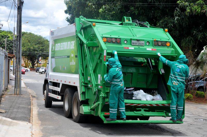 Coleta de lixo em Curitiba. Foto: Divulgação