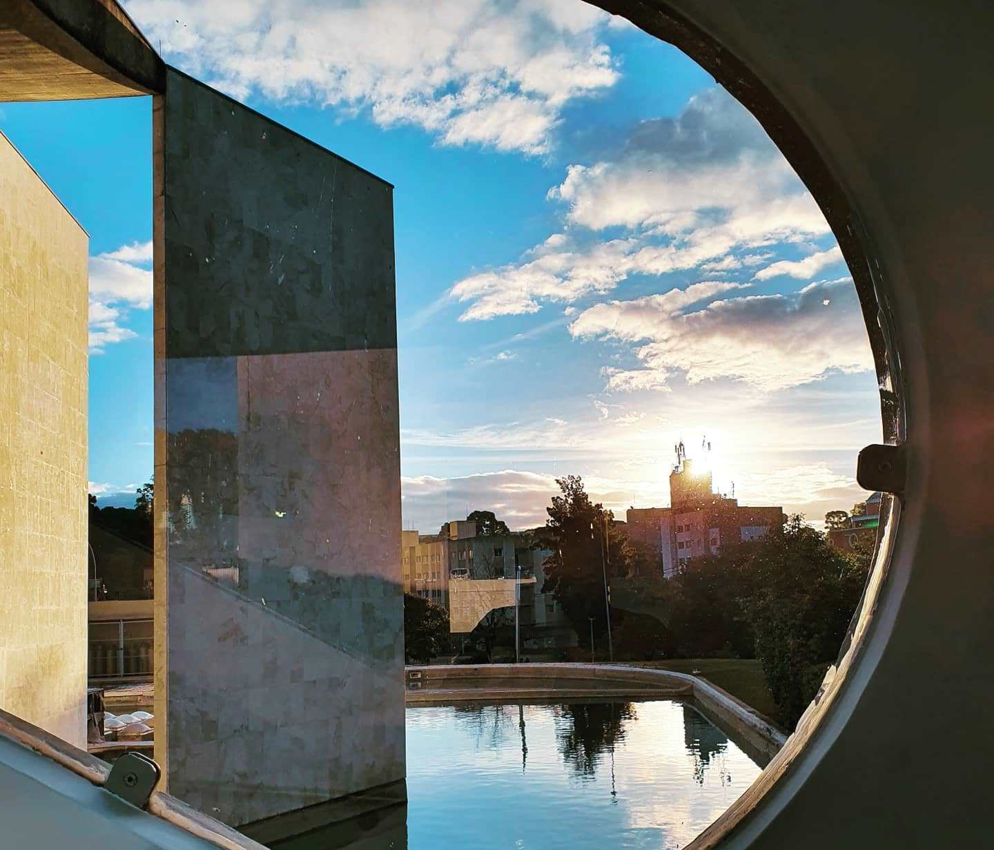 Detalhe da sede do TCE-PR, no bairro Centro Cívico, em Curitiba. Foto: Dilton Leandro Vaz/Divulgação TCE-PR