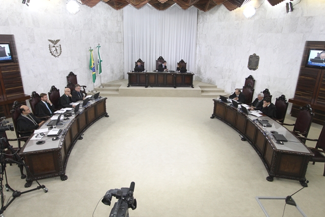 Sessão do Pleno do TCE-PR. Foto: Wagner Araújo/Divulgação TCE-PR