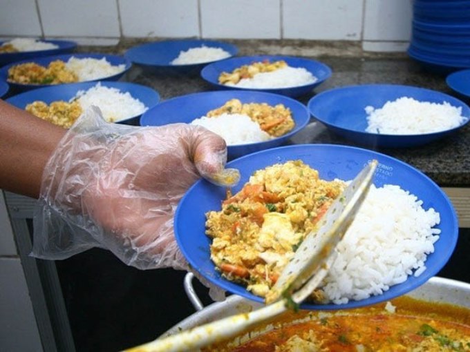Merenda é servida em escola pública. Foto: Adenilson Nunes/Divulgação