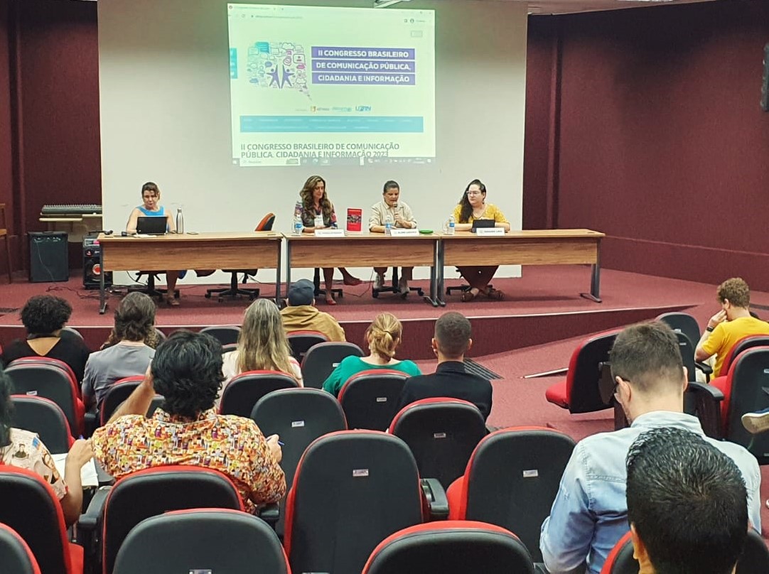 Debate no 2º Congresso Brasileiro de Comunicação Pública, realizado em Natal (RN), entre os dias 16 e 18 de outubro. Foto: Divulgação
