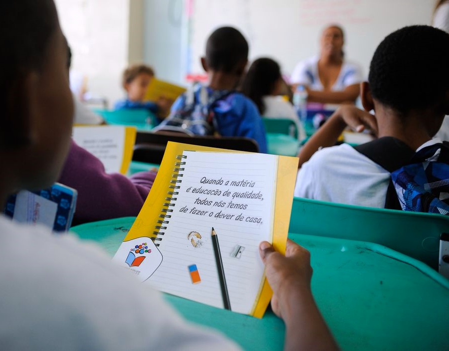 Alunos da educação básica em escola pública. Foto: Agência Brasil