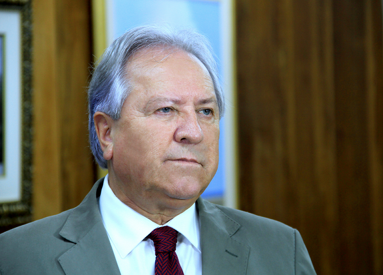 Conselheiro Nestor Baptista, decano do TCE-PR, se aposenta depois de 33 anos na Corte. Foto: DCS/Divulgação