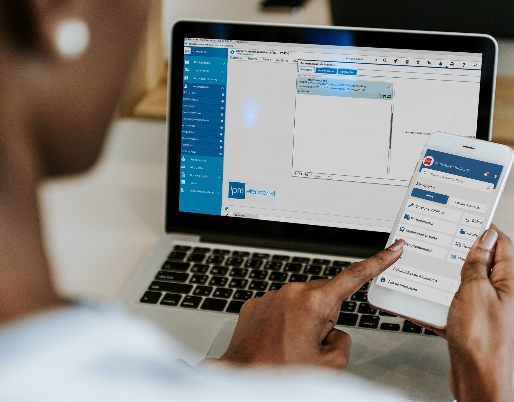 Atos da administração pública devem estar acessíveis ao cidadão, pela internet. Foto: Divulgação
