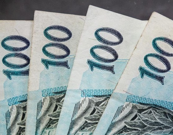 Em decisão tomada no Recurso Extraordinário nº 650.898/RS, o Supremo Tribunal Federal fixou que a concessão de 13º salário a prefeitos e vice-prefeitos é  compatível com a Constituição. Imagem: Divulgação