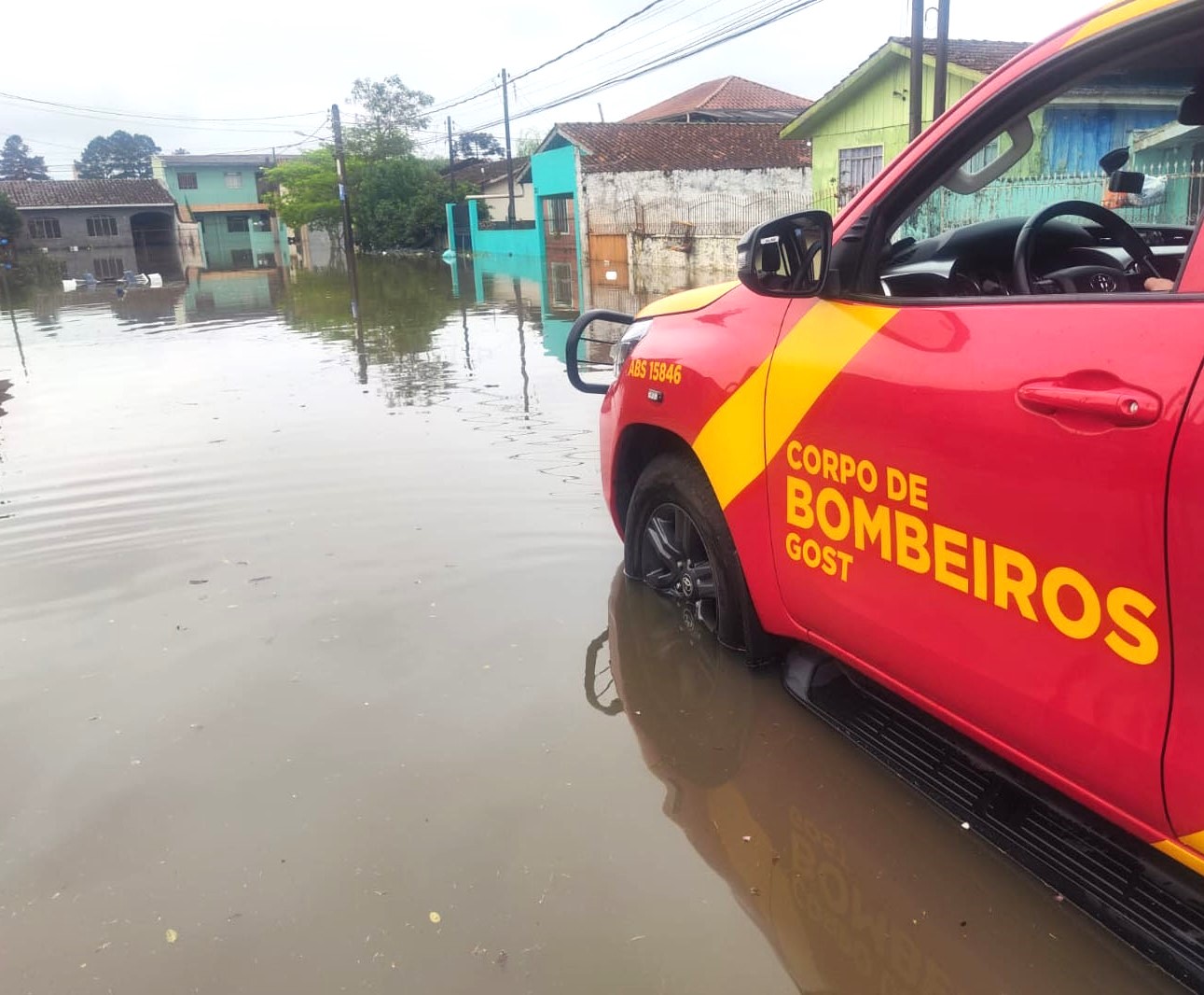 Ruas de União da Vitória alagadas devido à enchente registrada na cidade em outubro e novembro de 2023. Foto: Divulgação