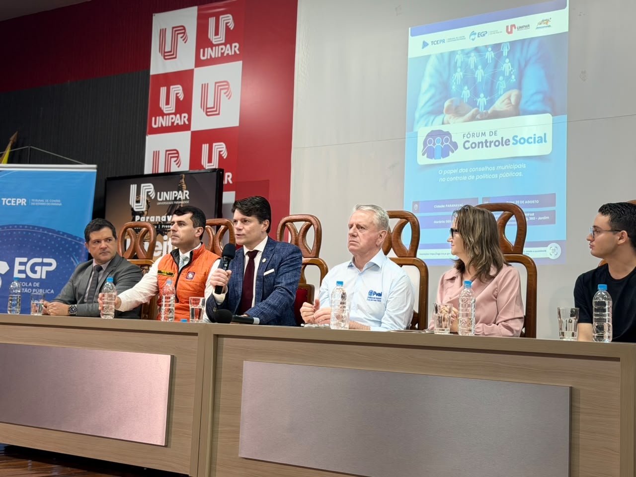O presidente do TCE-PR, conselheiro Ivens Linhares, abriu a última etapa do Fórum de Controle Social, em Paranavaí