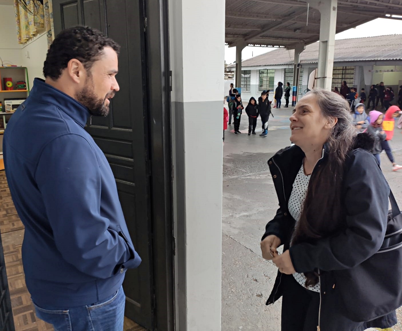 O auditor de controle externo do TCE-PR Guilherme Vieira,  durante auditoria sobre o tema no Município de Piraquara. Trabalho integra o Plano de Fiscalização 2024-2025 da Corte. Foto: TCE-PR