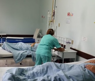 Atendimento a pacientes do Hospital e Maternidade Santa Rita, localizado no município de Ampére (Sudoeste do Paraná). Foto: Prefeitura de Ampére/Divulgação