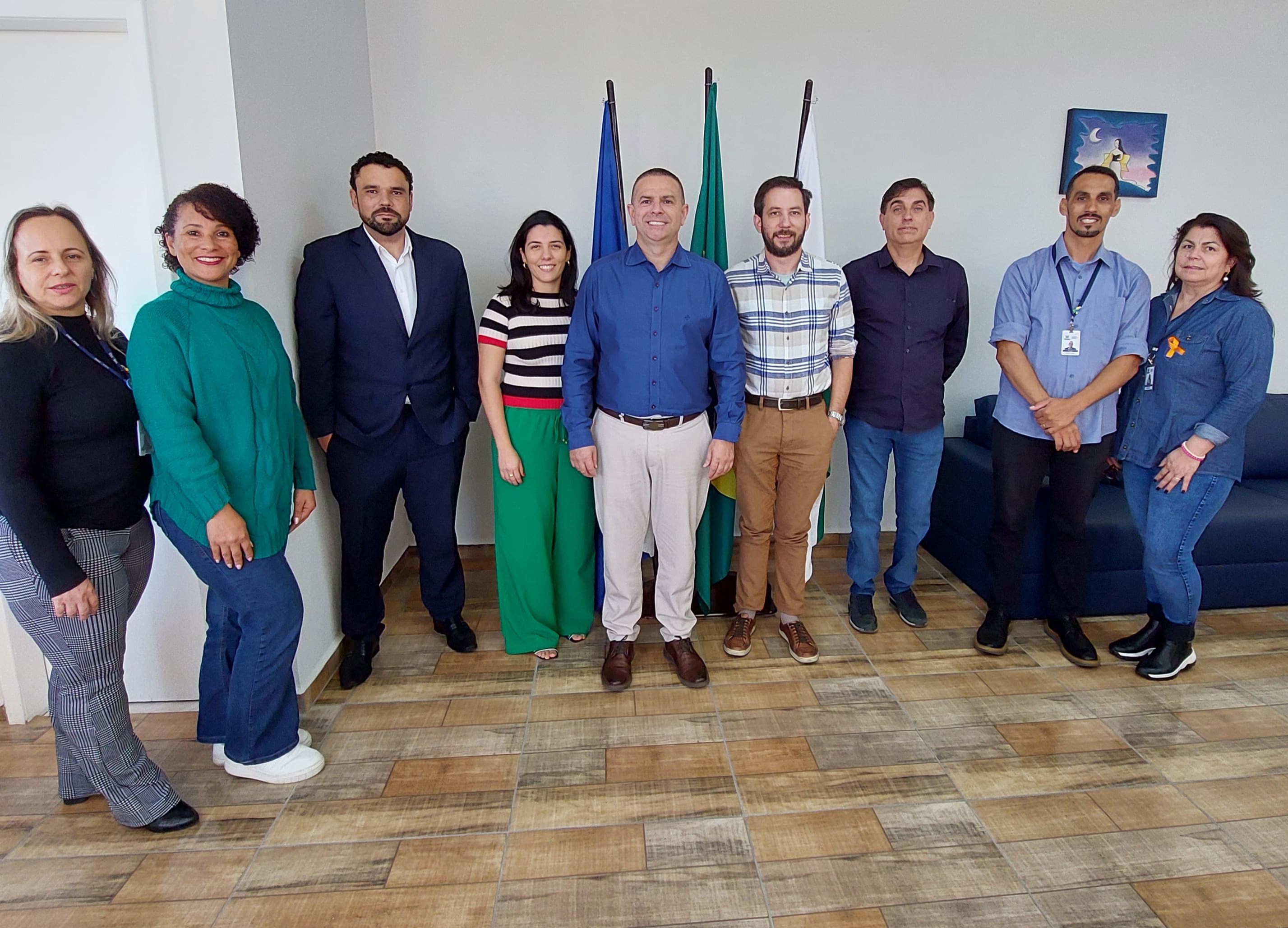 Equipe de fiscalização do PAF Educação 2024-2025 do TCE-PR com gestores e servidores do Município de Fazenda Rio Grande.