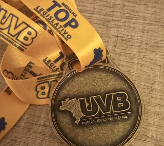 A Medalha Top Legislativo Brasileiro, concedida ao MPC-PR pela União dos Vereadores do Brasil (UVB). Foto: Divlugação