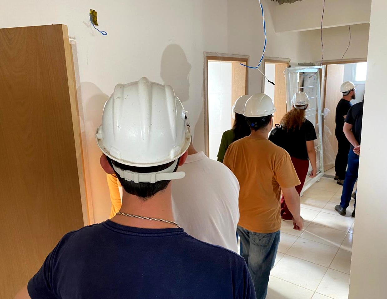Alunos de Engenharia Civil da UEPG fazem vistoria nas obras inacabadas da Casa da Mulher Brasileira em Ponta Grossa,em programa de estímulo ao controle social desenvolvido pelo TCE-PR. Foto: Mauro Beghetto Penteado/TCE-PR