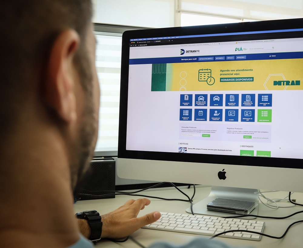 Detran-PR lança campanha para divulgar o portal que facilita acesso aos serviços Foto: Geraldo Bubniak/AEN