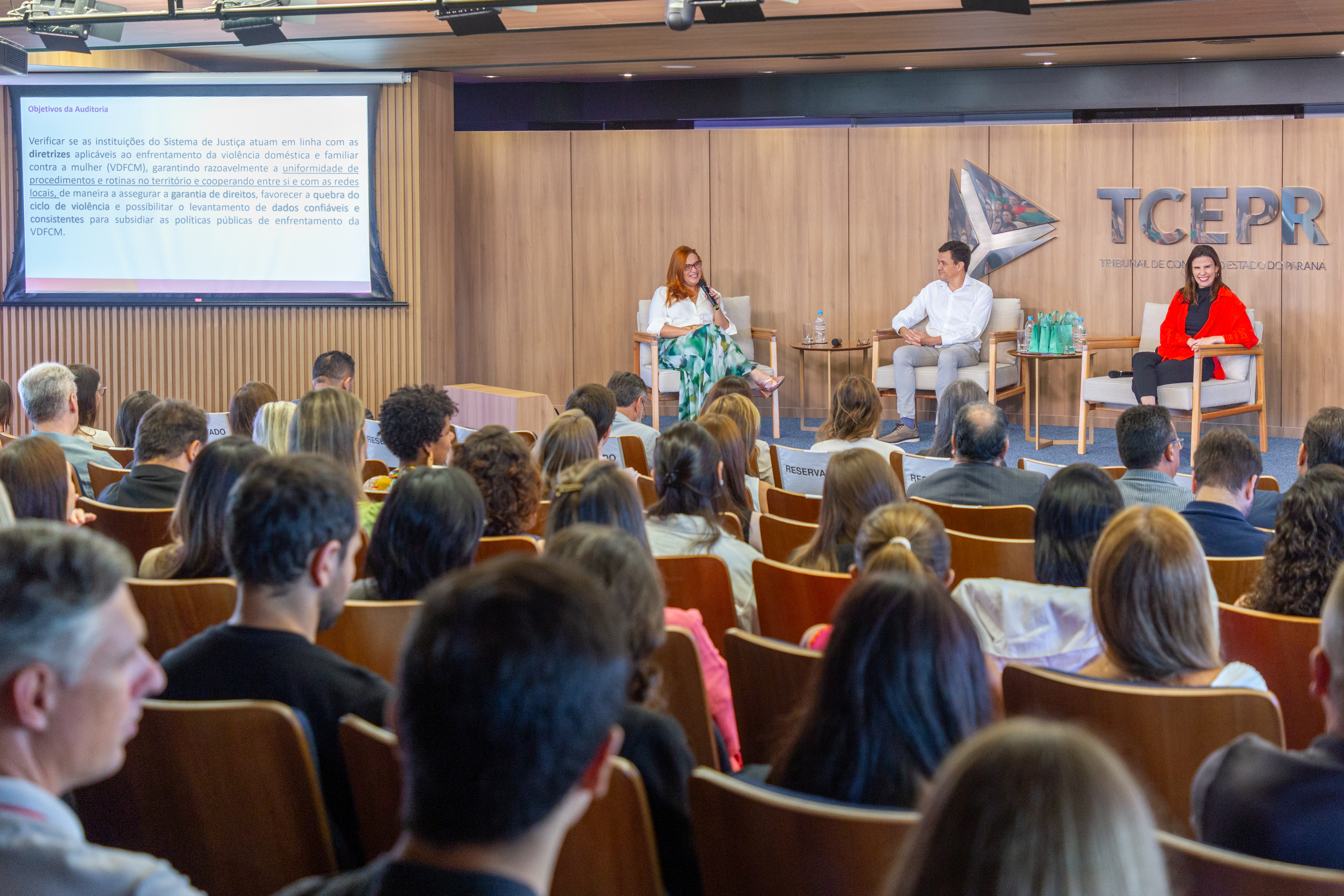 Representantes do TCE-PR palestram em evento alusivo ao Dia Internacional da Mulher realizado em 6 de março