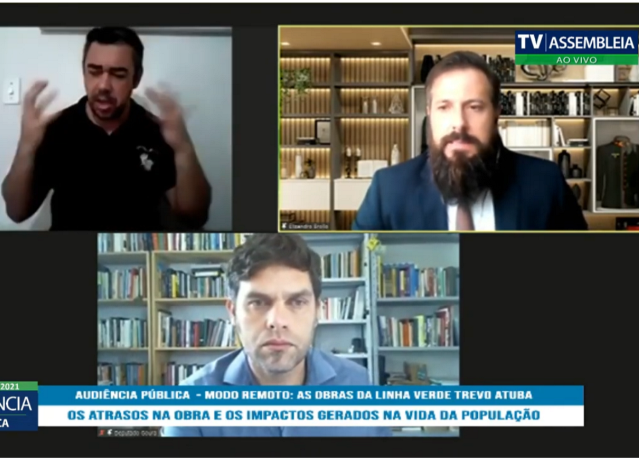 O coordenador de Auditorias do TCE-PR, Elizandro Brollo (no alto, à direita), participa de audiência pública organizada pela Assembleia Legislativa sobre atrasos nas obras da Linha Verde, em Curitiba. Imagem: Reprodução