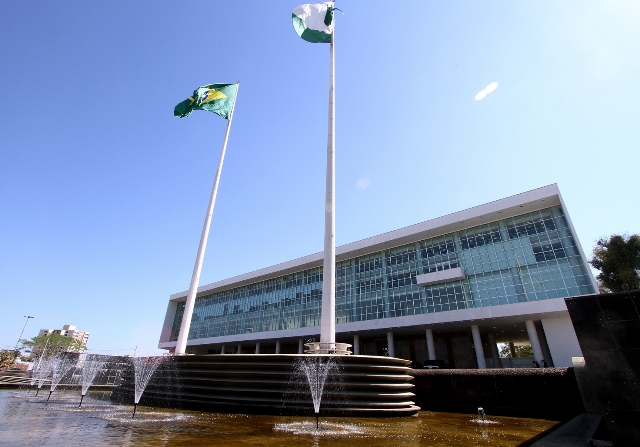 Vista do Palácio Iguaçu, sede do Governo do Paraná, no bairro Centro Cívico, em Curitiba. Foto: Wagner Araújo/Divulgação