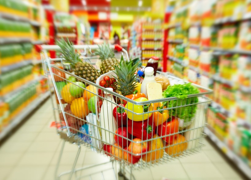 Os municípios podem estabelecer, por meio de lei, o pagamento de auxílio-alimentação ou o fornecimento direto de refeições aos servidores públicos efetivos e temporários, diz o TCE-PR em Consulta. Foto: Divulgação