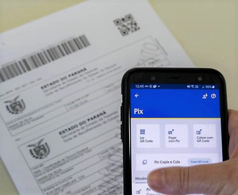 Desde setembro de 2021, o contribuinte pode pagar a Guia de Recolhimento  do Estado do Paraná (GR-PR), emitida pela Secretaria de Estado da Fazenda e a Receita Estadual, via Pix. Foto: Gilson Abreu/Agência Estadual de Notícias/Divulgação