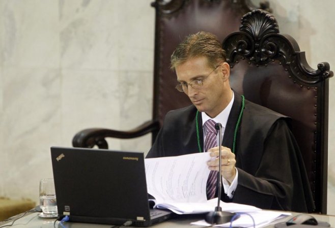 O conselheiro Fabio Camargo relata processo em sessão do TCE-PR em 2016. Foto: Wagner Araújo/Divulgação TCE-PR