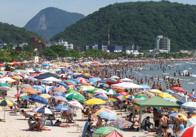 Praia de Guaratuba, município do Litoral do Paraná. Foto: Joel Rocha/Divulgação