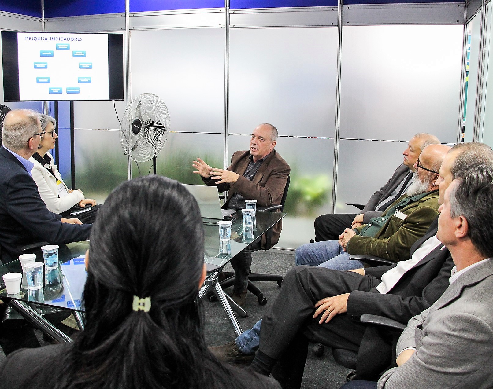 Gestores do TCE-PR debatem com reitores das universidades estaduais a formalização de parceria que poderá possibilitar que estudantes de Engenharia auxiliem a fiscalização de obras paralisadas. Foto: Fabiano Contador/Divulgação TCE-PR