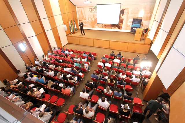 Seminário sobre a Prestação de Contas Anual, realizado em 2017 no auditório do CRC-PR, em Curitiba
