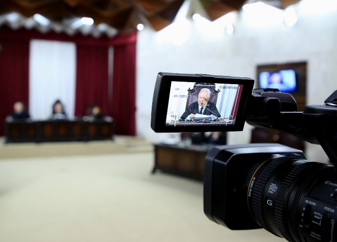 O conselheiro Nestor Baptista preside sessão da Primeira Câmara do TCE-PR, transmitida ao vivo pelas redes sociais do Tribunal. Foto: Wagner Araújo/Divulgação TCE-PR