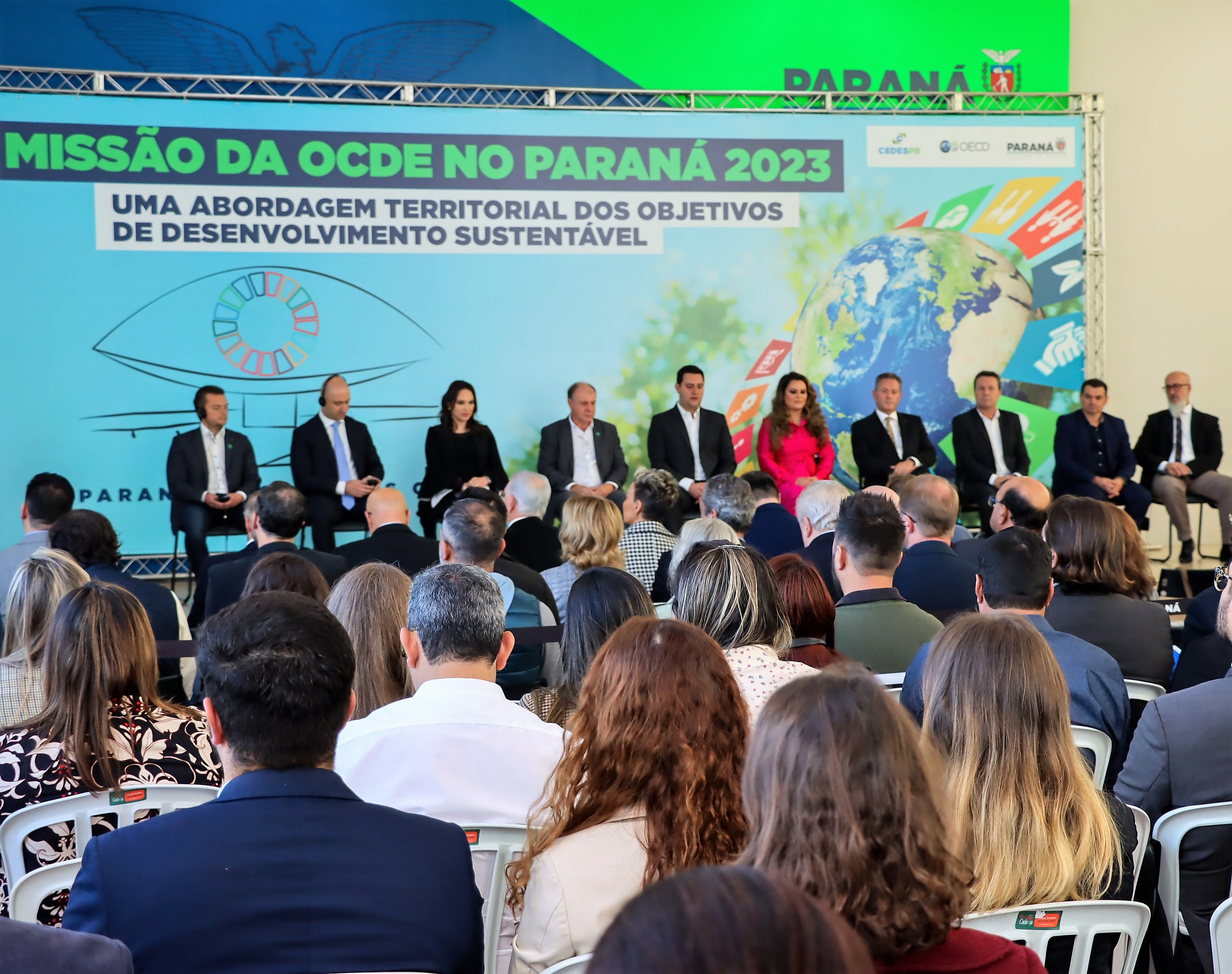 cerimônia de abertura de evento entre a Organização para Cooperação e Desenvolvimento Econômico (OCDE) e o Governo do Estado, para a implantação dos Objetivos de Desenvolvimento Sustentável (ODS) da Agenda 2030 da Organização das Nações Unidas (ONU). Foto: Fabiano Contador/Divulgação TCE-PR