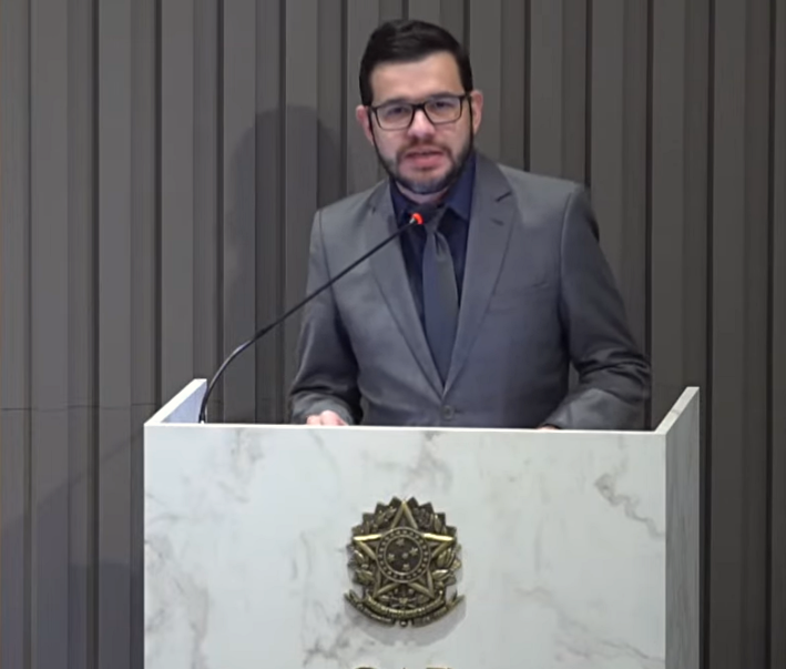João Paulo Barbosa, diretor de Projetos do Instituto de Ensino Pólis Civitas, que ministra o MBA em Licitações e Contratos: Governança, Teoria, Controle e Prática, contratado pelo TCE-PR Foto: TCE-PR