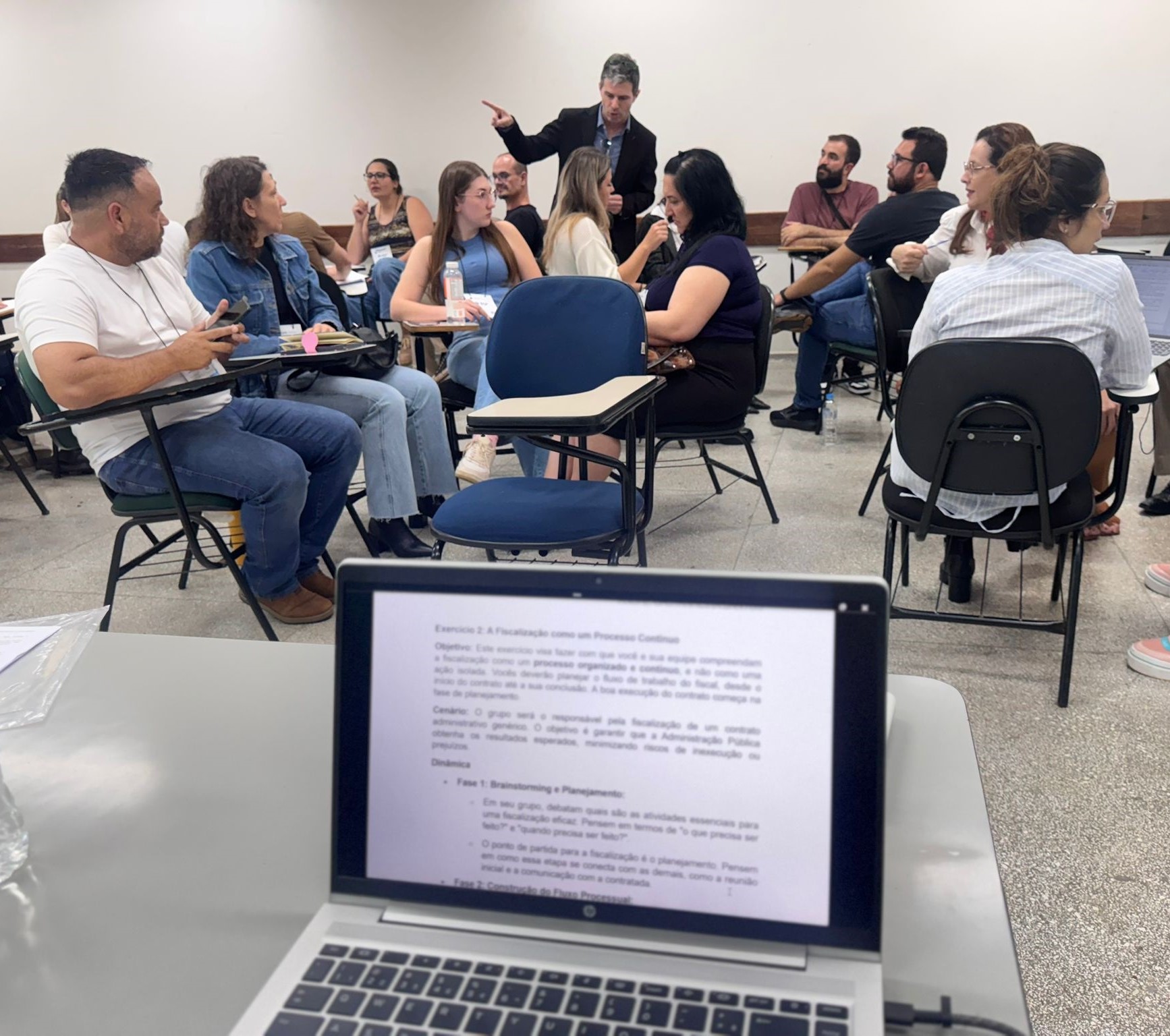 Oficina presencial da Jornada das Contratações Públicas promovida pela Escola de Gestão Pública (EGP) do Tribunal de Contas do Estado do Paraná (TCE-PR) em Londrina nesta quarta-feira (22 de outubro)