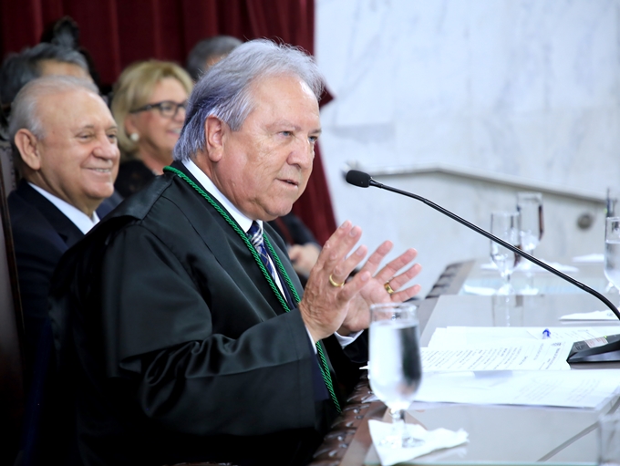 Pronunciamento do conselheiro Nestor Baptista, já como presidente do TCE-PR no biênio 2019-2020. Foto: Wagner Araújo/Divulgação TCE-PR