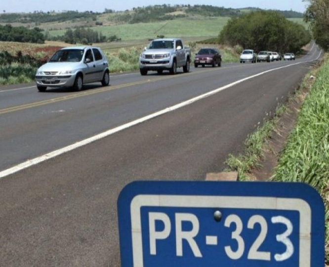 Trecho da Rodovia PR-323, administrada pelo Departamento de Estradas de Rodagem do Estado do Paraná (DER-PR). Foto: Divulgação