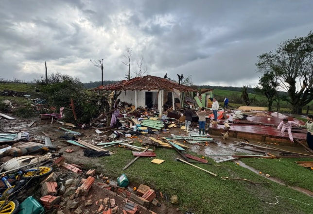 Estragos causados pelo tornado que atingiu o Município de Piraí do Sul no fim de semana dos dias 8 e 9 de agosto
