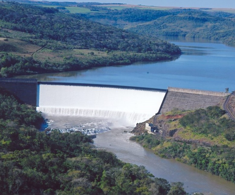 Usina Hidrelétrica (UHE) de Fundão, administrada pela Centrais Elétricas do Rio Jordão S.A. (Elejor), subsidiária da Copel. Foto: Divulgação