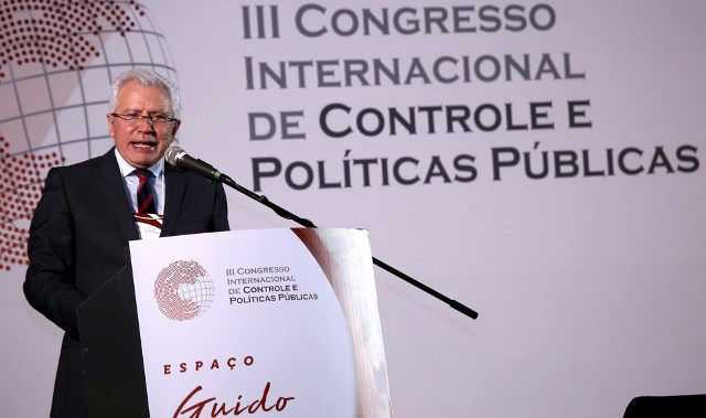 O presidente do TCE-PR, conselheiro Durval Amaral, participa da abertura do 3º Congresso Internacional de Controle e Políticas Públicas. Foto: Wagner Araújo/Divulgação TCE-PR