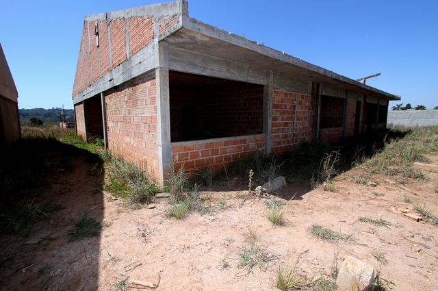 Obras abandonadas da Escola Estadual do Jardim Paulista, no município de Campina Grande do Sul. Foto: Wagner Araújo/Divulgação TCE-PR