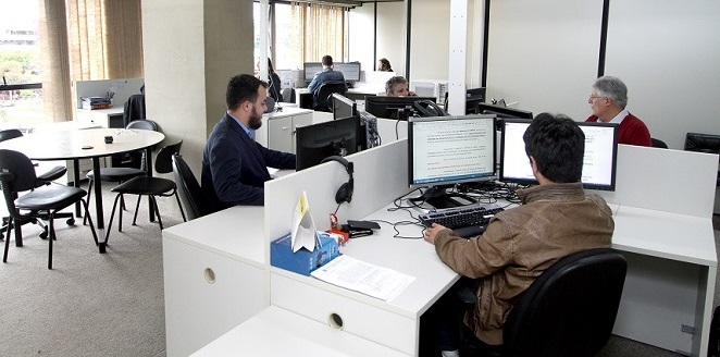Coordenadoria de Execuções do TCE-PR: investimento em sistemas informatizados permitiu redução da equipe, com ganhos de produtividade. Foto: Wagner Araújo/Divulgação TCE-PR